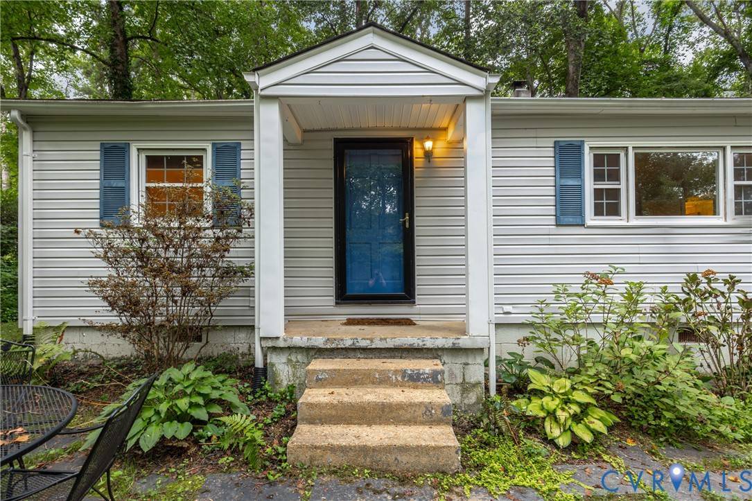 Richmond, VA 23235,3942 Hickory RD