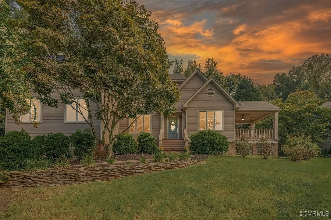 North Chesterfield, VA 23236,9712 Kingussle LN