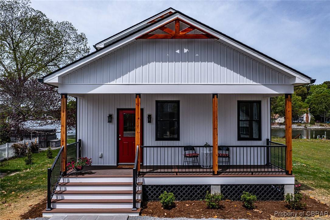 Reedville, VA 22539,696 Main ST