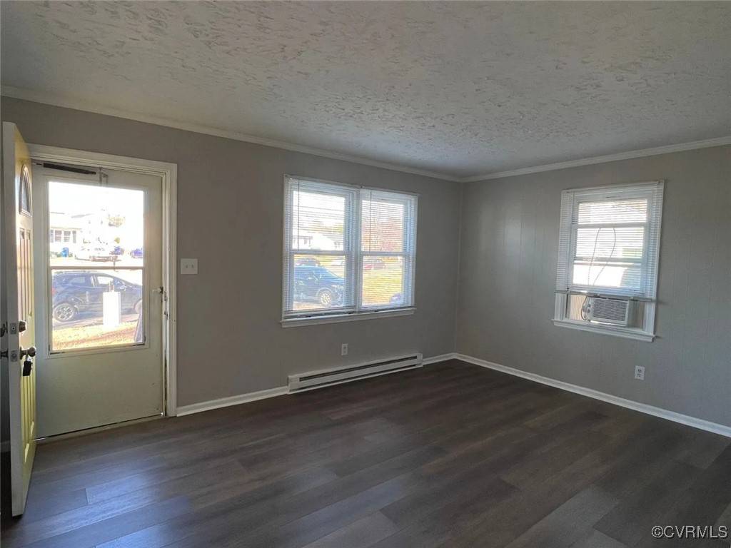 Colonial Heights, VA 23803,20507 Hickory CT