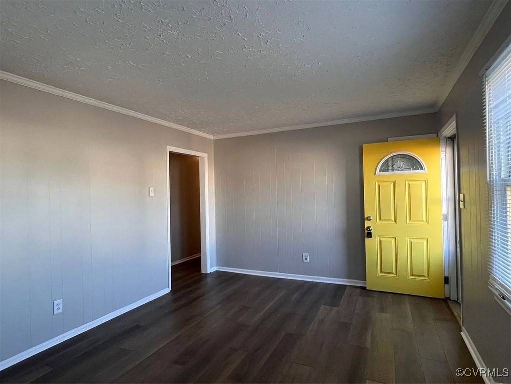 Colonial Heights, VA 23803,20507 Hickory CT