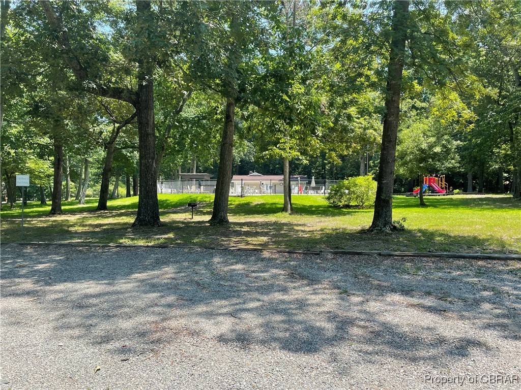 Lancaster, VA 22503,94 Lake DR