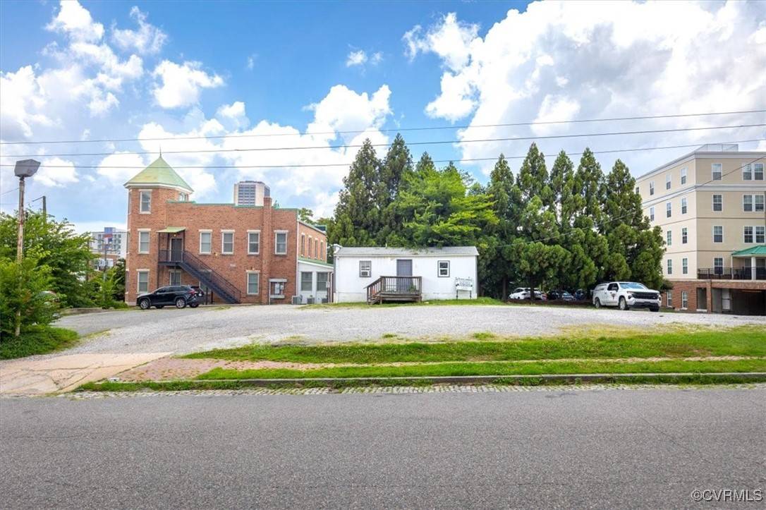 Richmond, VA 23223,1920 E Broad ST