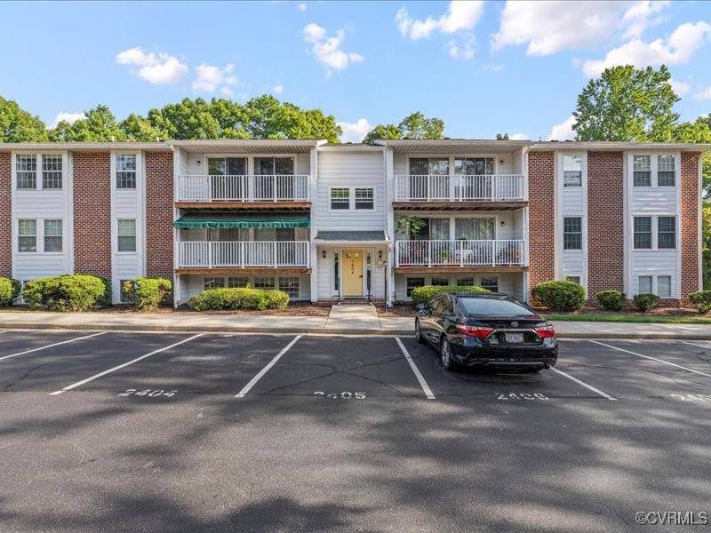 Henrico, VA 23228,7604 Roscommon CT #2402