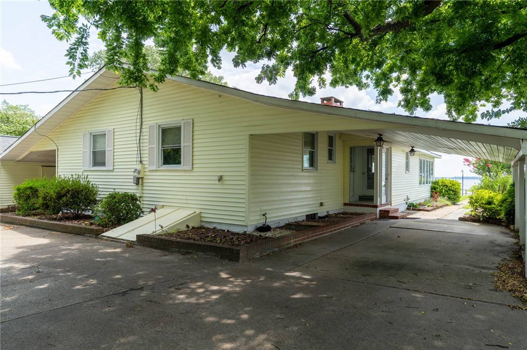 Gloucester Point, VA 23062,1419 Laurens RD