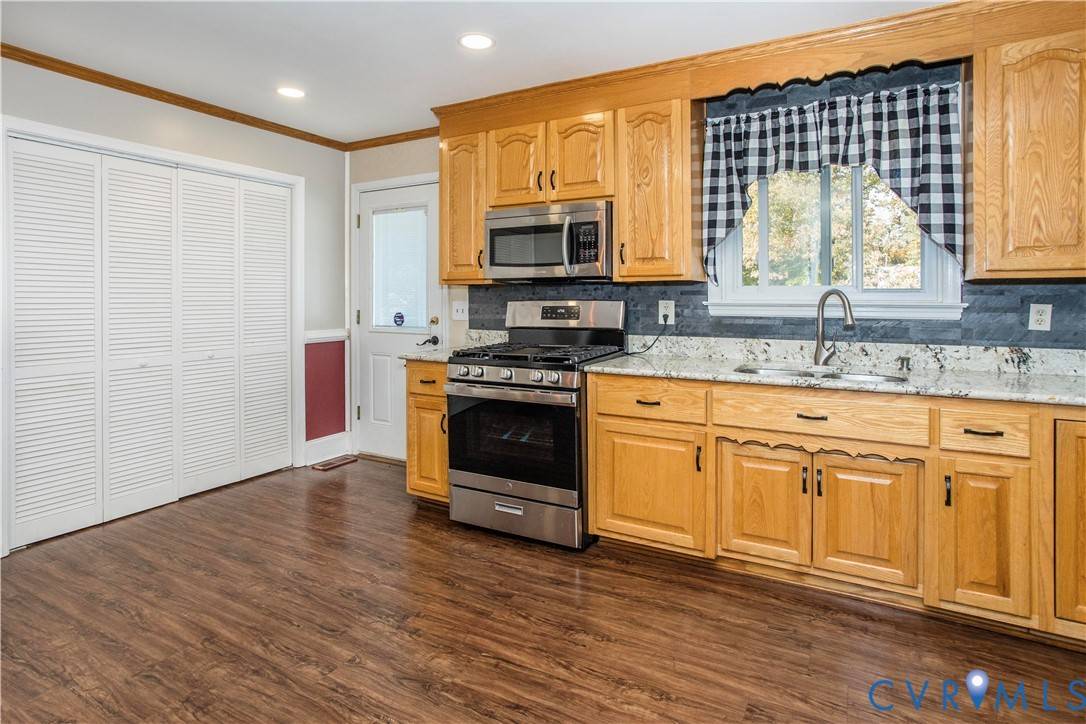 Chester, VA 23831,4308 Hyde Park DR