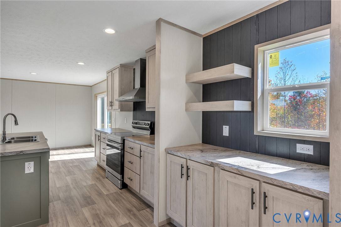 Maidens, VA 23102,1390 Mickie Town