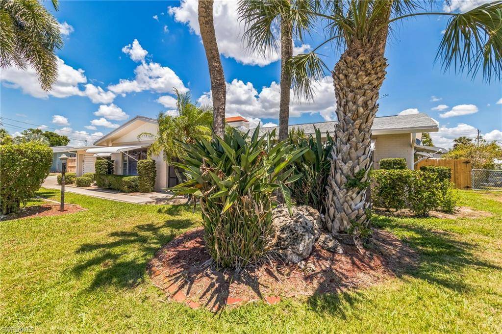 North Fort Myers, FL 33903,4330 S Canal CIR
