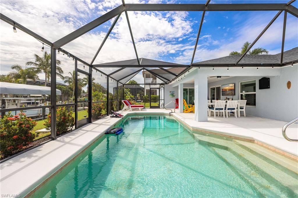 Cape Coral, FL 33990,2017 SE 17th PL