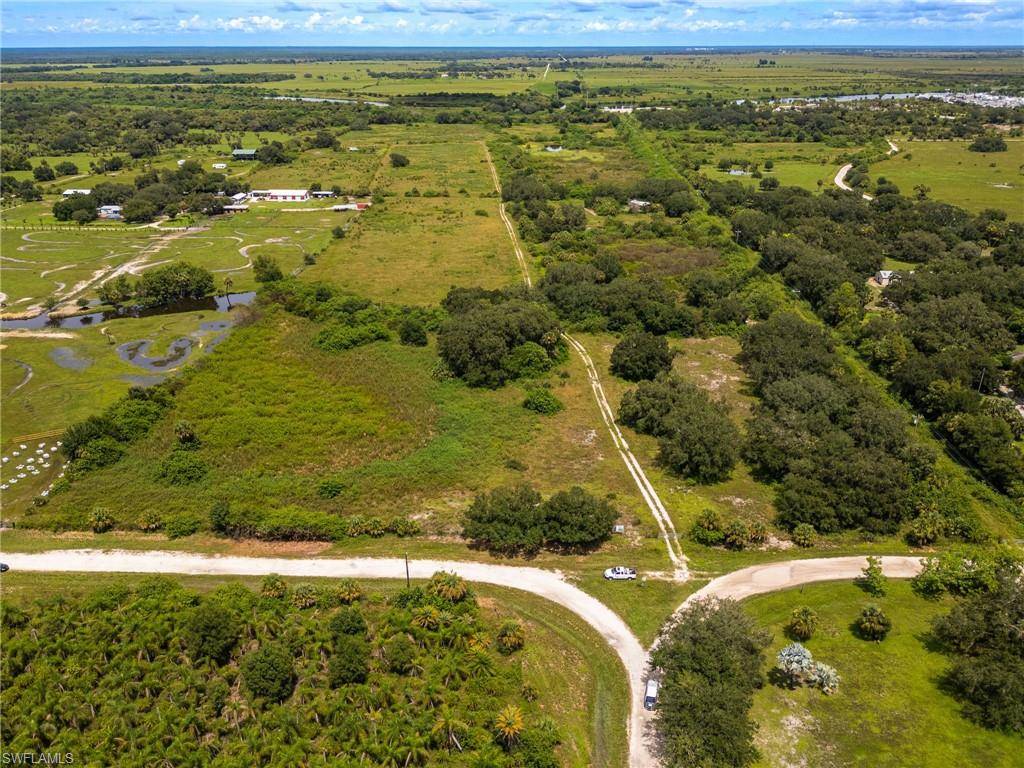 Moore Haven, FL 33471,1667 Palomino DR