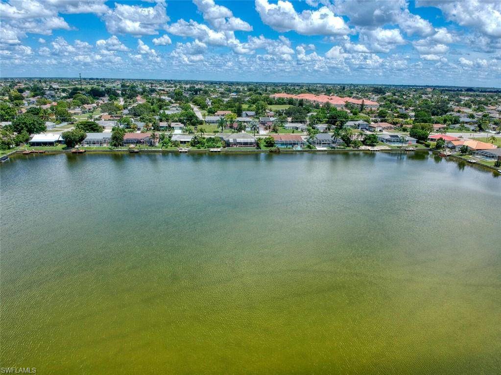 Cape Coral, FL 33990,1107 SE 1st TER