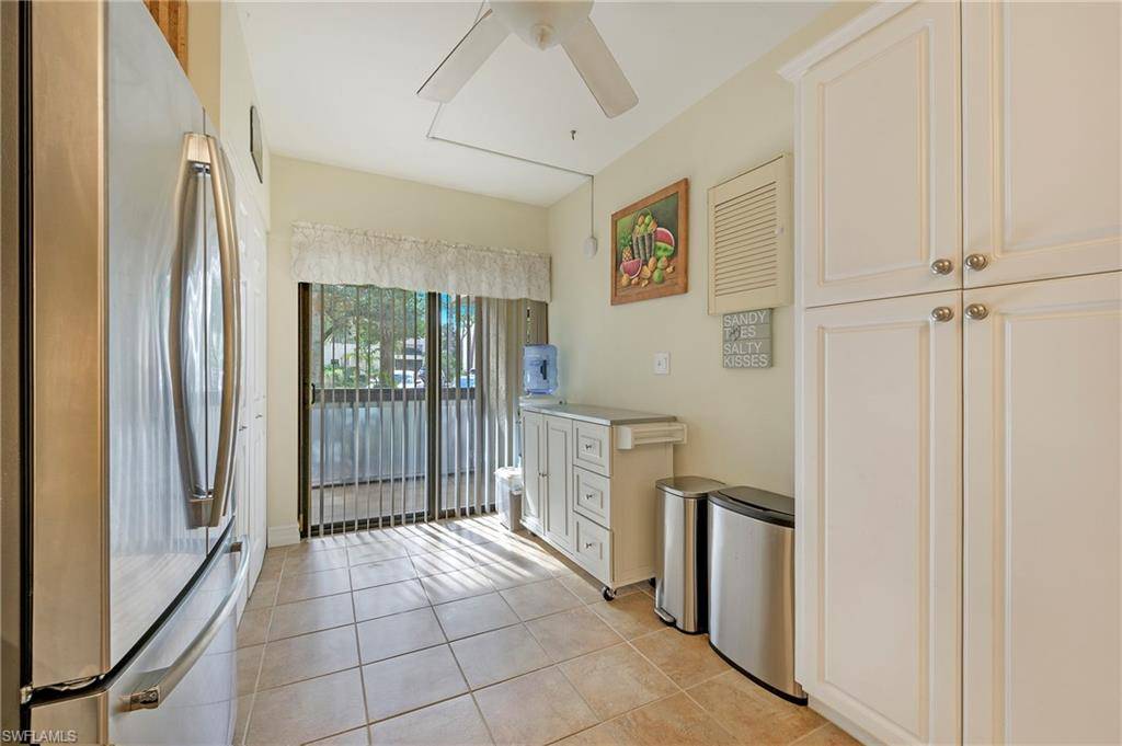 Naples, FL 34112,1828 Kings Lake BLVD #102