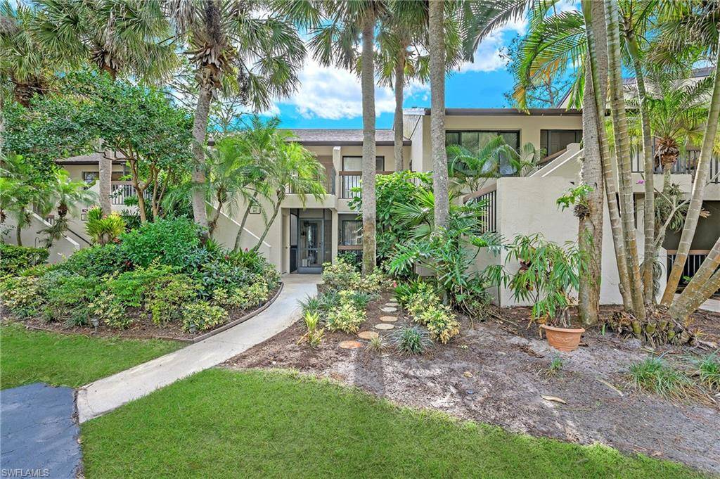 Naples, FL 34112,1812 Kings Lake BLVD #202