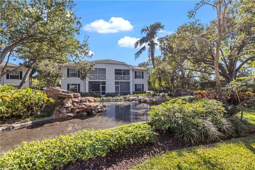 Naples, FL 34108,7108 Barrington CIR #2-102