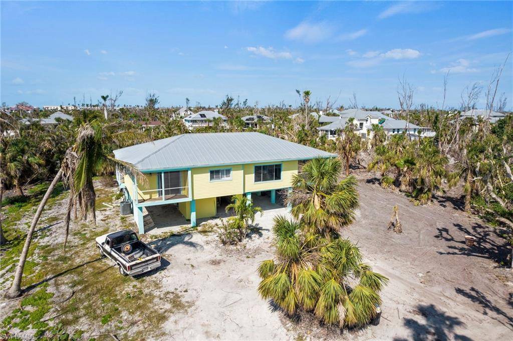 Sanibel, FL 33957,221 Robinwood CIR