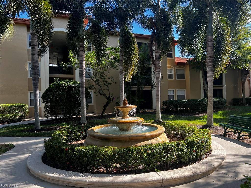 Bonita Springs, FL 34135,8920 Colonnades CT E #525