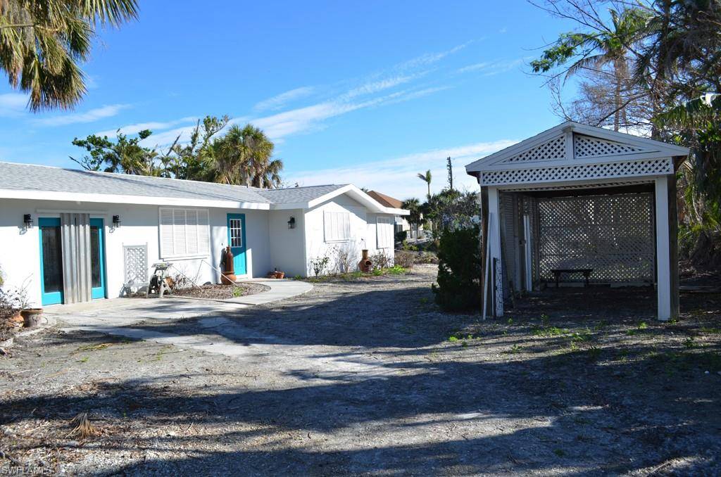 Sanibel, FL 33957,450 Birdsong PL