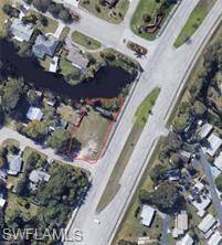 North Fort Myers, FL 33917,2271 Flamingo DR