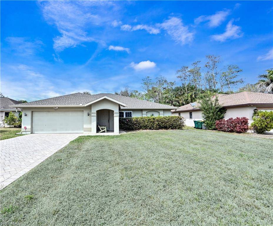 Naples, FL 34112,4047 Sawgrass LN