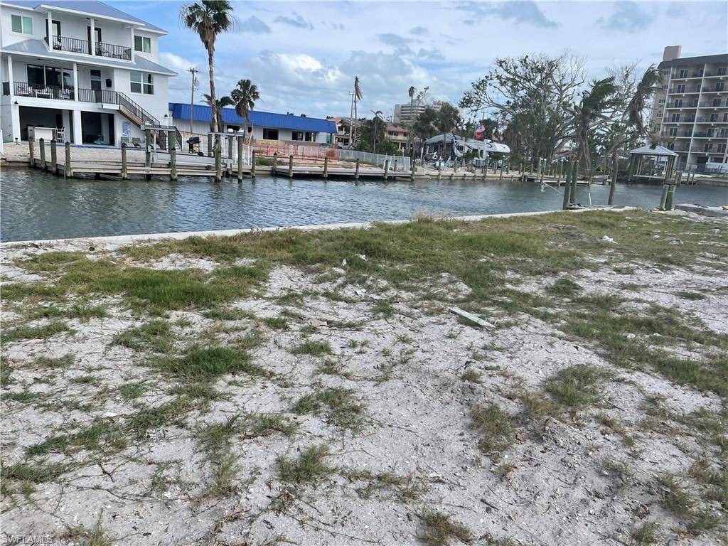 Fort Myers Beach, FL 33931,499 Palermo CIR