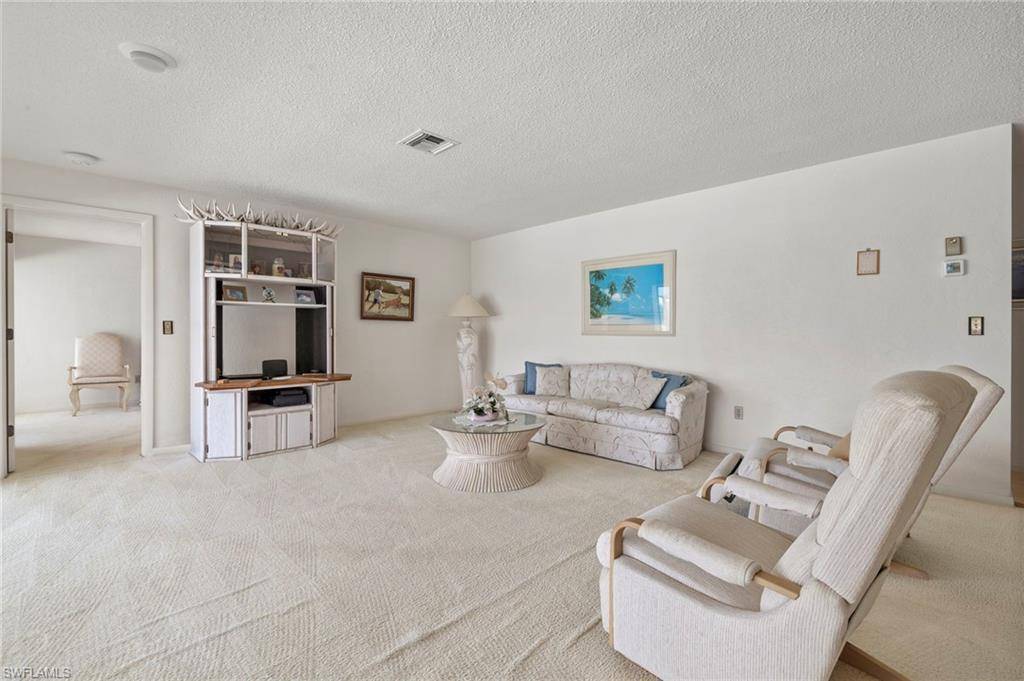 Bonita Springs, FL 34135,9870 White Sands PL