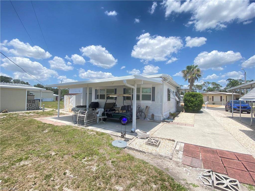 North Fort Myers, FL 33917,186 Overland TRL