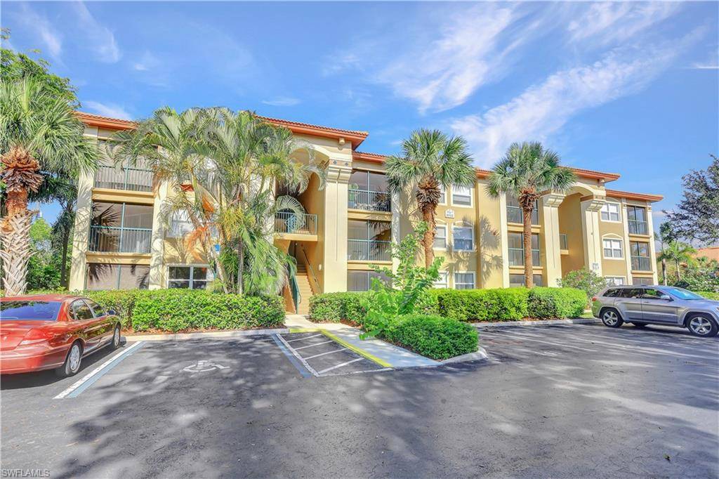 Bonita Springs, FL 34135,8960 Colonnades CT E #916