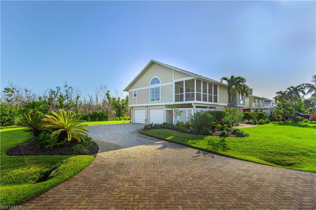 Sanibel, FL 33957,950 Sand Castle RD