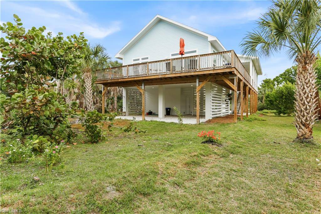 Sanibel, FL 33957,737 Vinca WAY