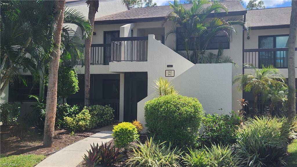 Naples, FL 34112,1810 Kings Lake BLVD #202