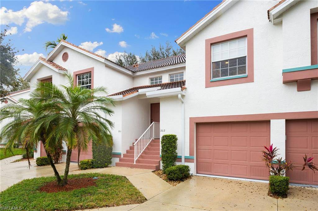 Naples, FL 34104,517 Windsor SQ #202