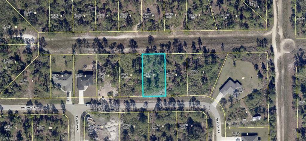 Lehigh Acres, FL 33972,372 Nutmeg ST