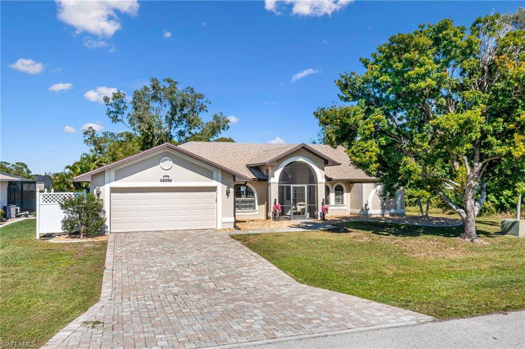 Fort Myers, FL 33967,9907 Country Oaks DR