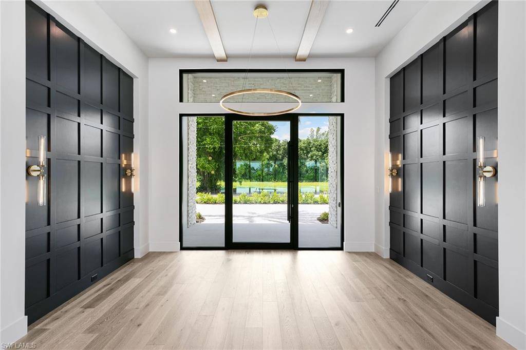 Naples, FL 34109,2337 Anthony CT