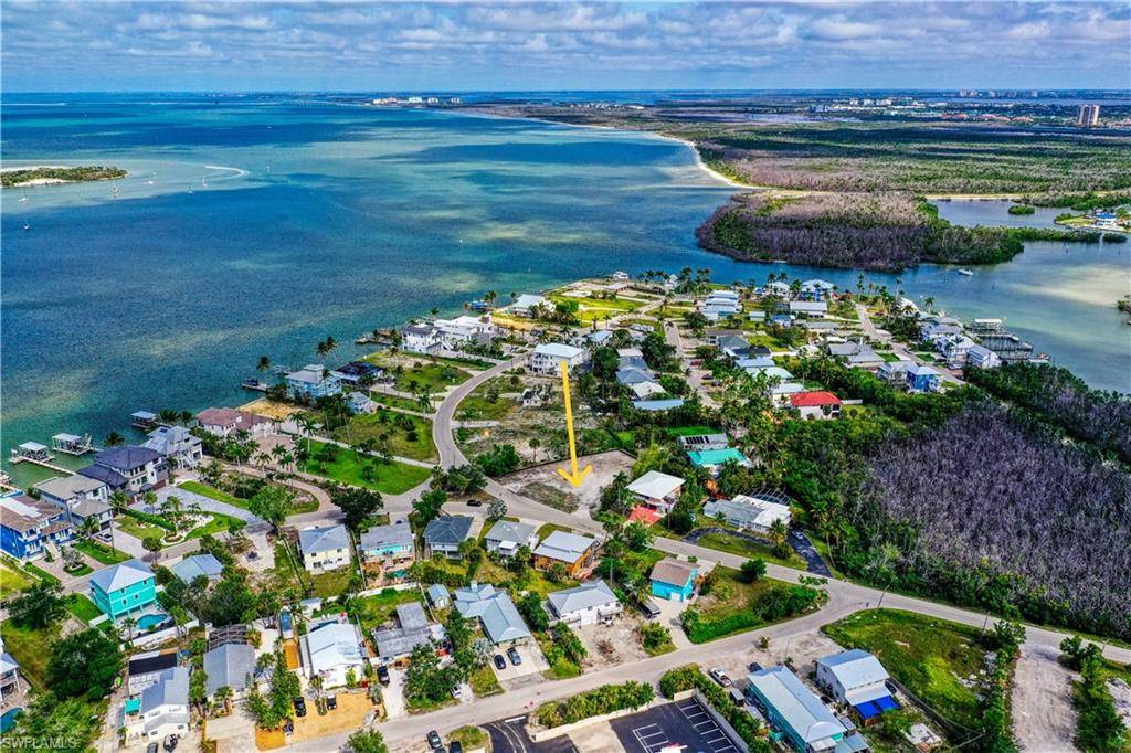 Fort Myers Beach, FL 33931,961 San Carlos CT