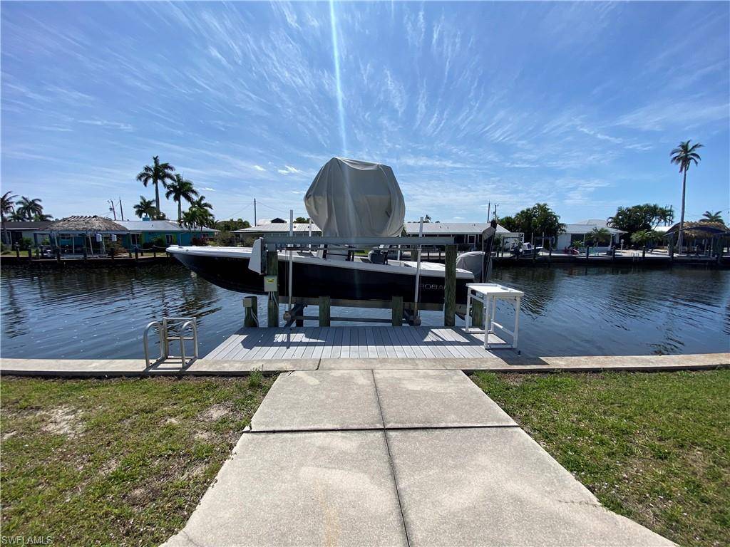 Matlacha, FL 33993,2823 Janet ST