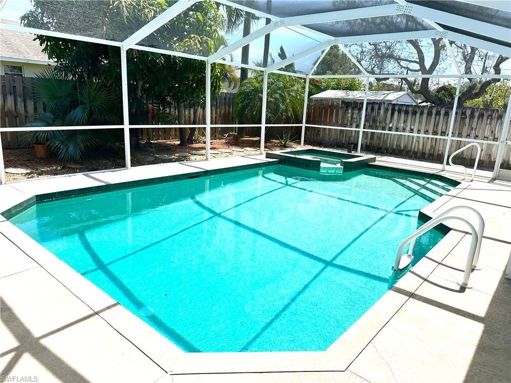 Bonita Springs, FL 34135,27565 Los Amigos LN