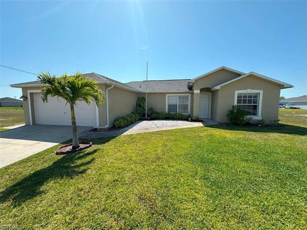 Cape Coral, FL 33909,922 NE 2nd PL