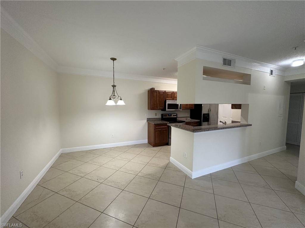 Fort Myers, FL 33913,11520 Villa Grand #1012