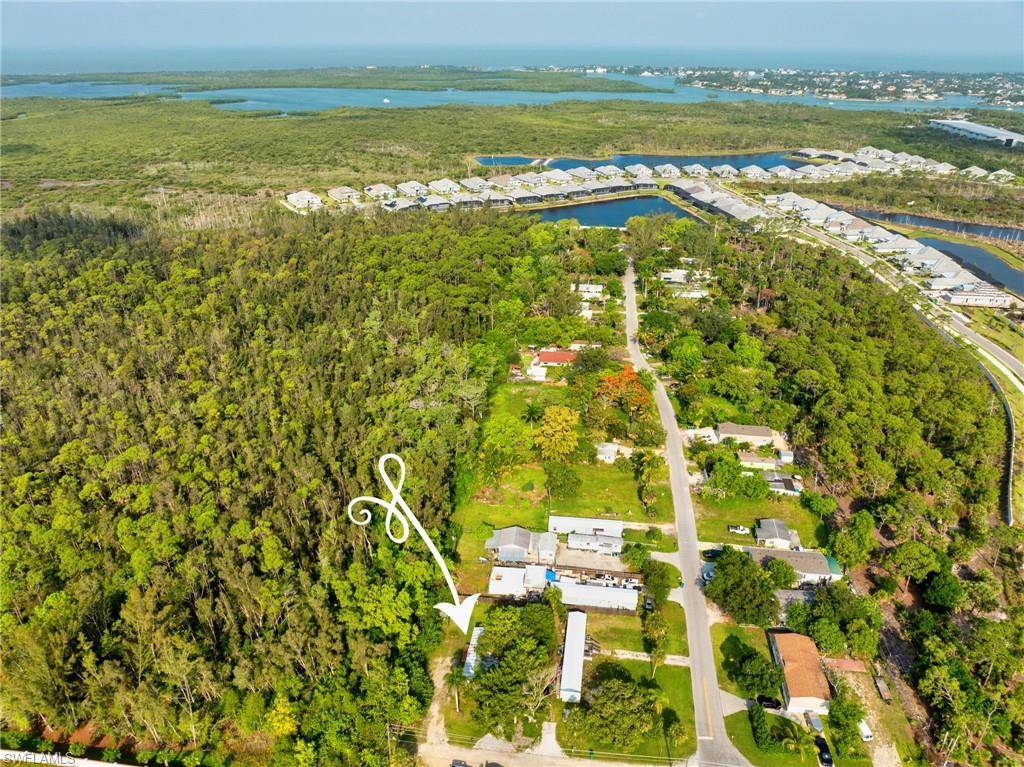 Naples, FL 34112,10046 Bayshore DR