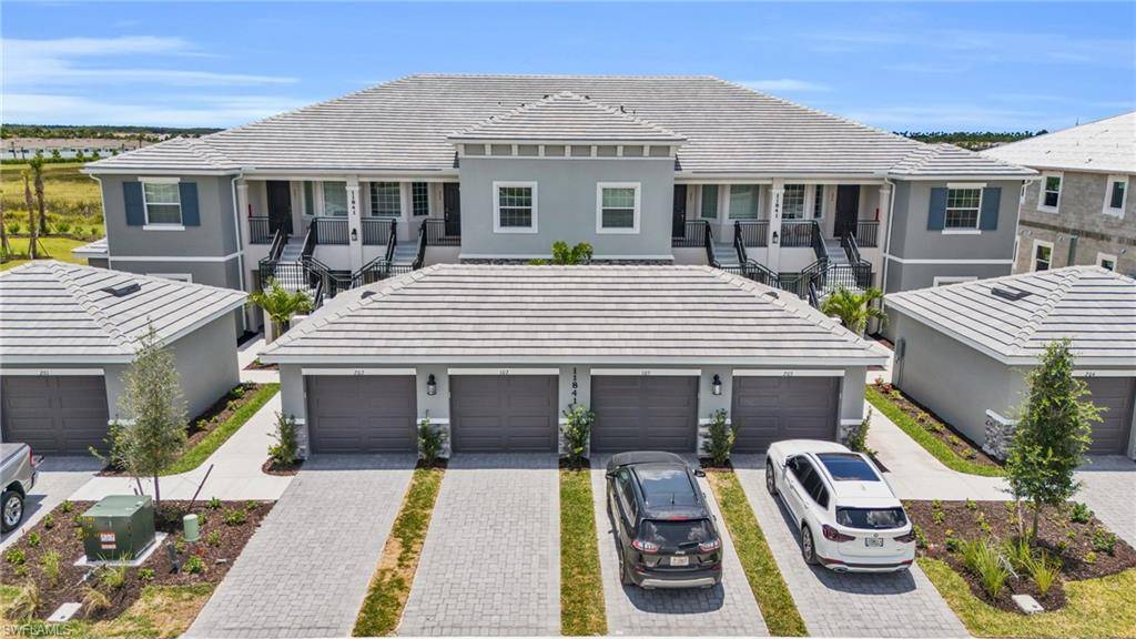 Fort Myers, FL 33913,11841 Venetian Lagoon DR #204