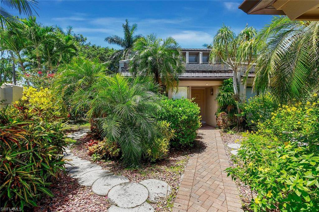 Naples, FL 34105,202 Bears Paw TRL #97