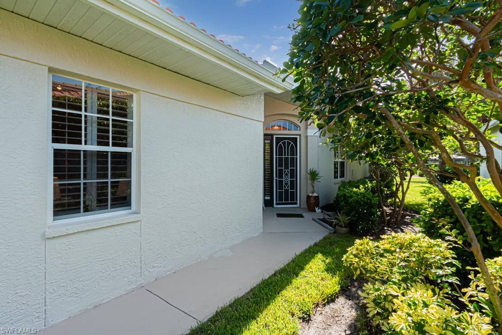 Naples, FL 34119,2100 Crestview WAY