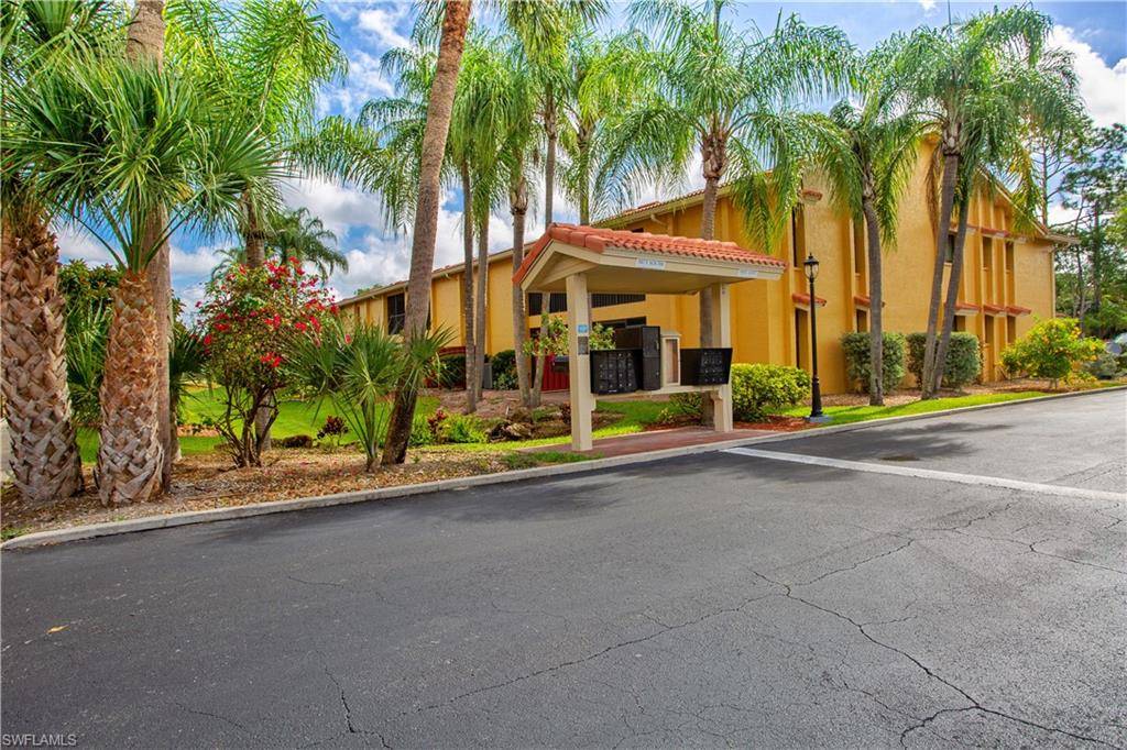 Bonita Springs, FL 34135,9871 Citadel LN #208