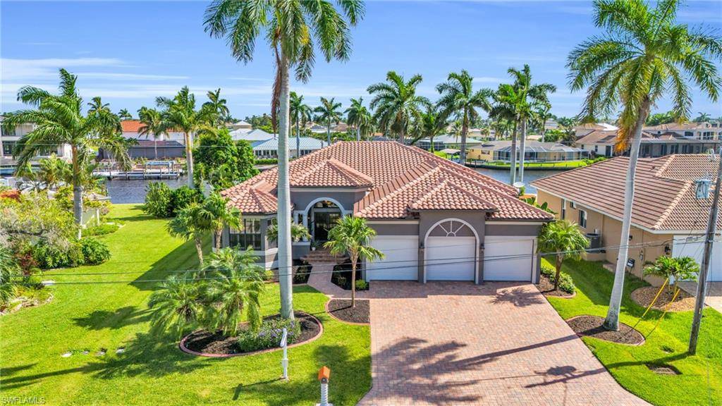 Cape Coral, FL 33904,939 Dolphin DR