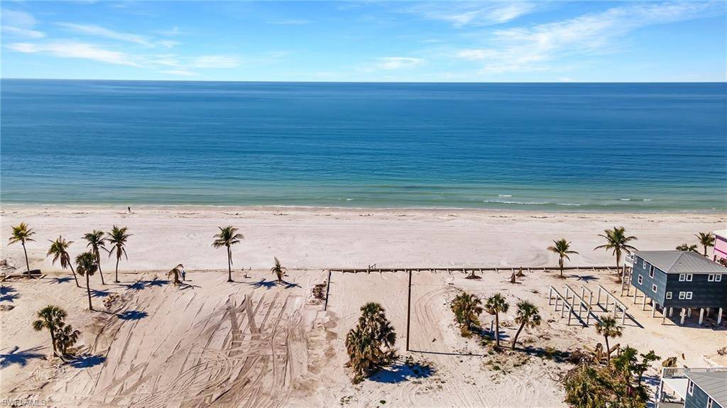 Fort Myers Beach, FL 33931,5356 Estero BLVD