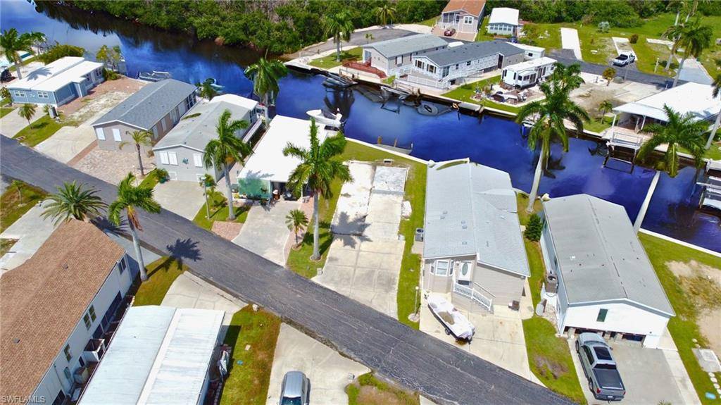 Fort Myers Beach, FL 33931,107 Blackbeard WAY