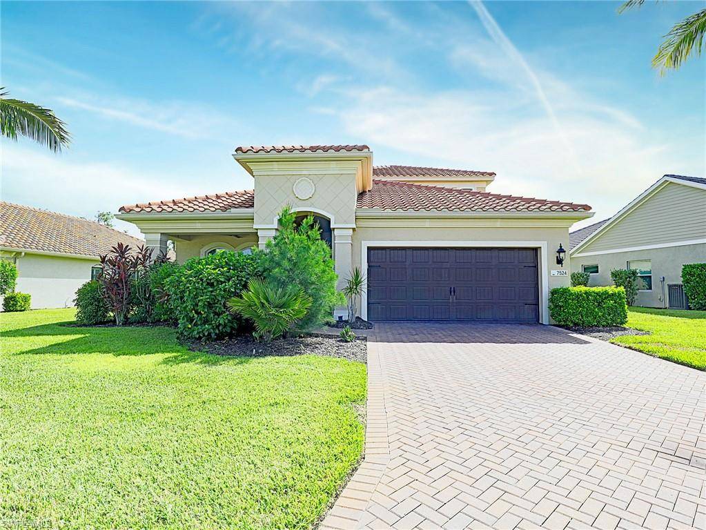 Fort Myers, FL 33966,7524 Cypress Walk DR