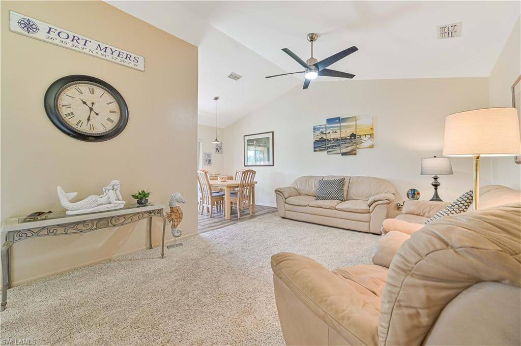 Fort Myers, FL 33919,8366 Charter Club CIR #8