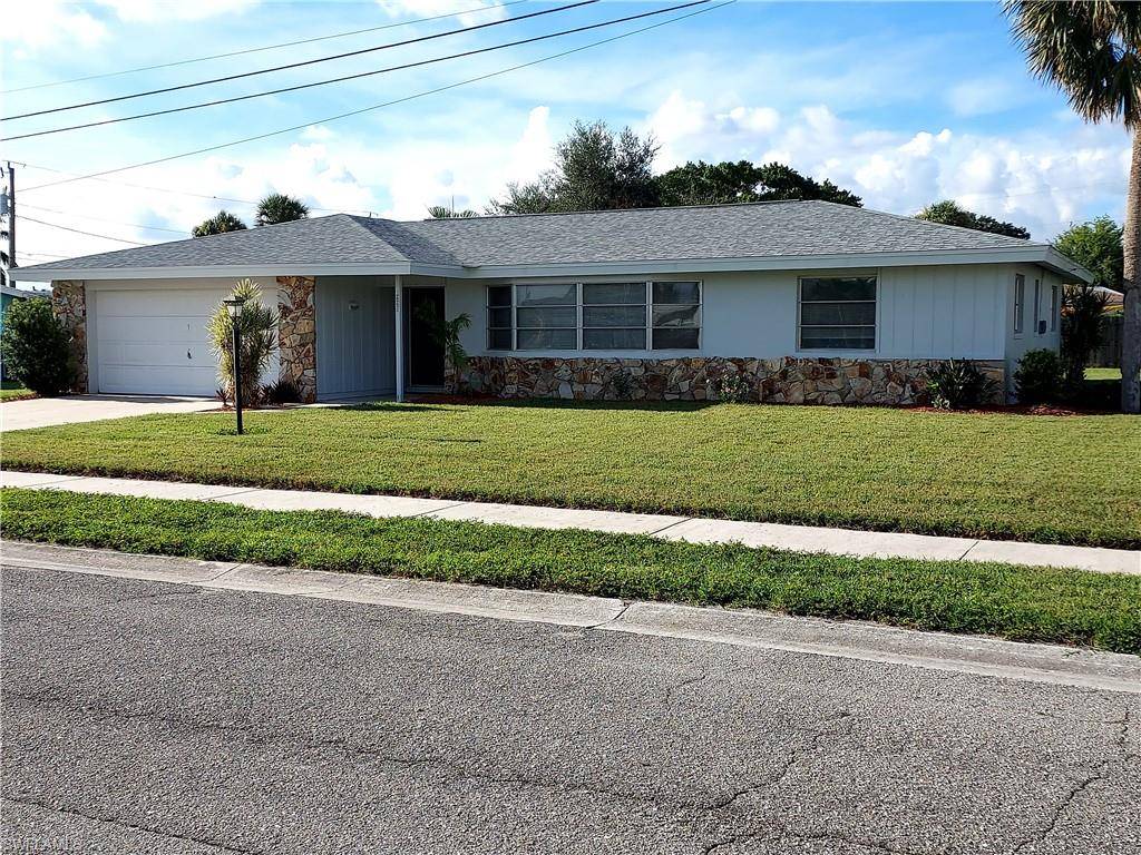 North Fort Myers, FL 33903,1660 Swan TER